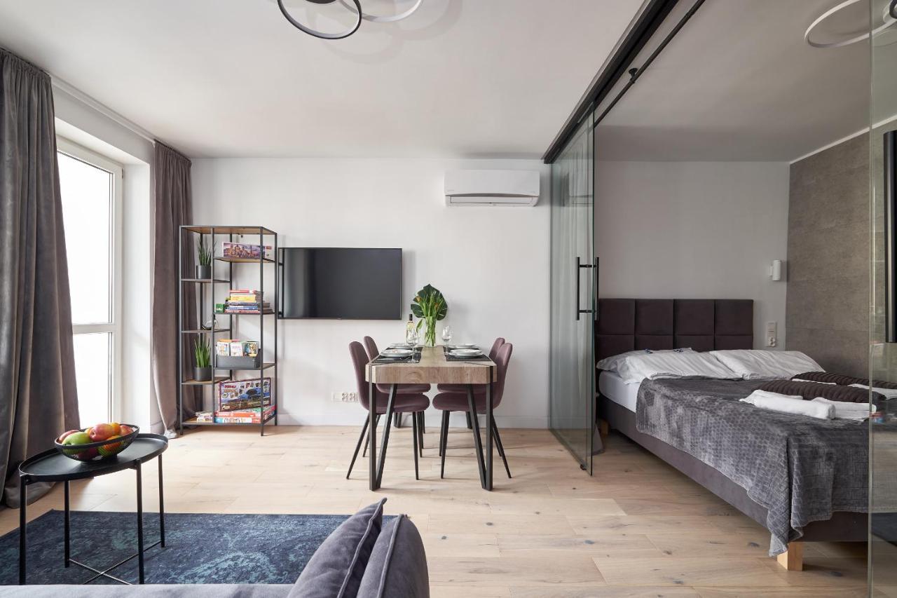Platinum Apartment - Parking - Klimatyzacja - Winda - Self Check In - Wroclaw — Photos 3