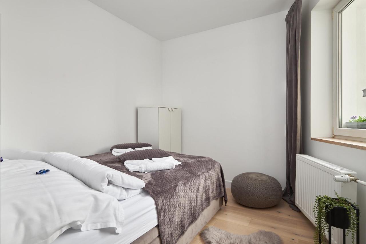 Platinum Apartment - Parking - Klimatyzacja - Winda - Self Check In - Wroclaw — Photos 2
